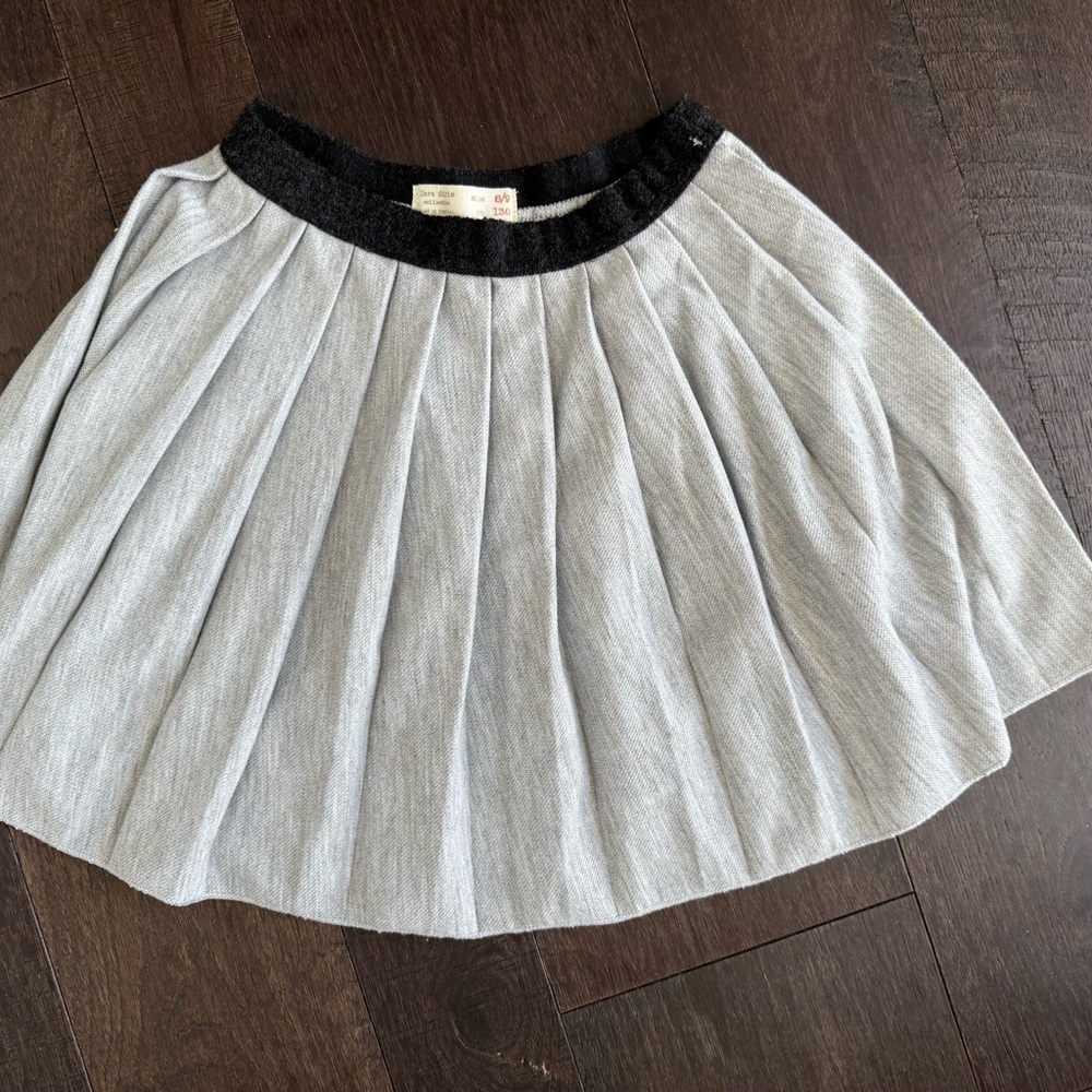 Zara kid’s Gray Pleated Skirt